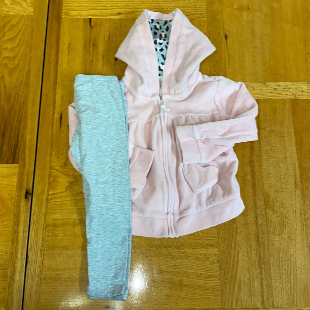 💜3 for $45 2T girls Cheetah Print Outfit